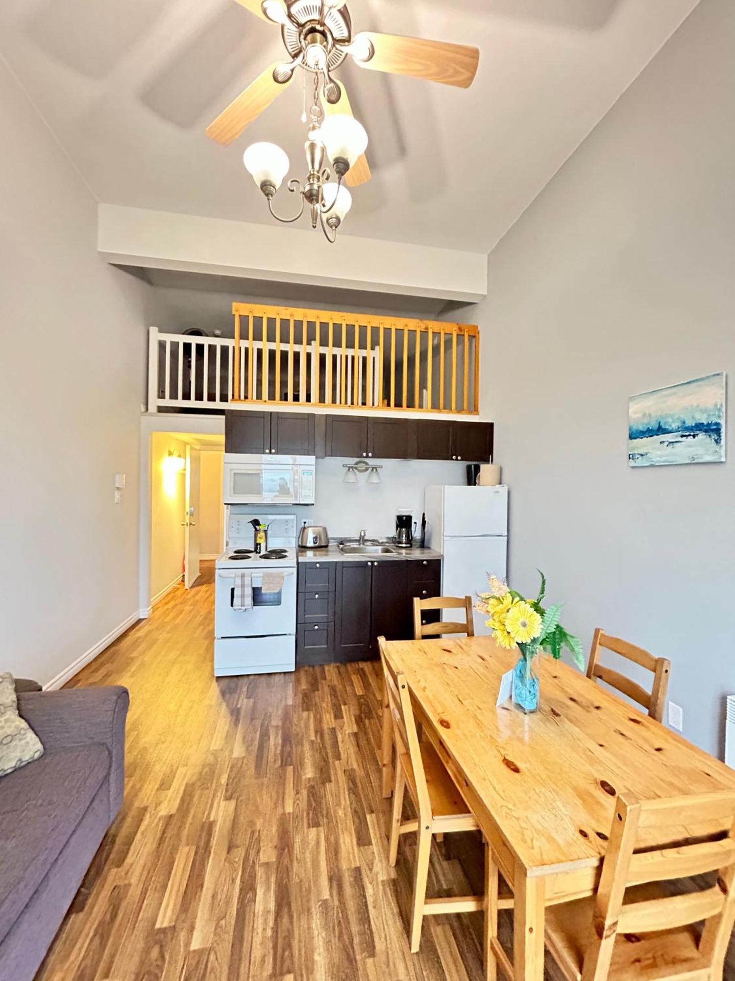 Resort Lac Ste-Marie Lac Sainte-Marie ภายนอก รูปภาพ