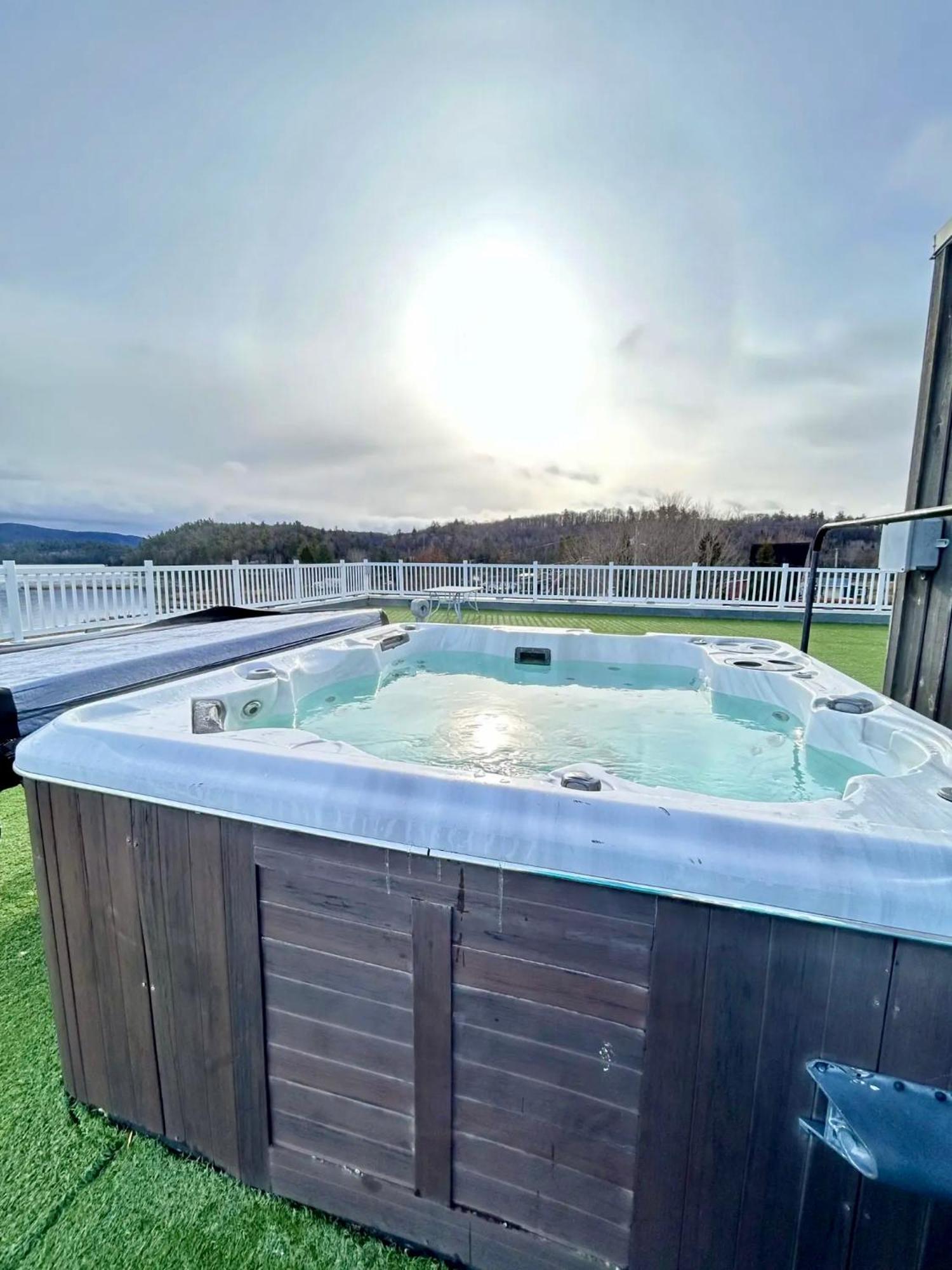 Resort Lac Ste-Marie Lac Sainte-Marie ภายนอก รูปภาพ
